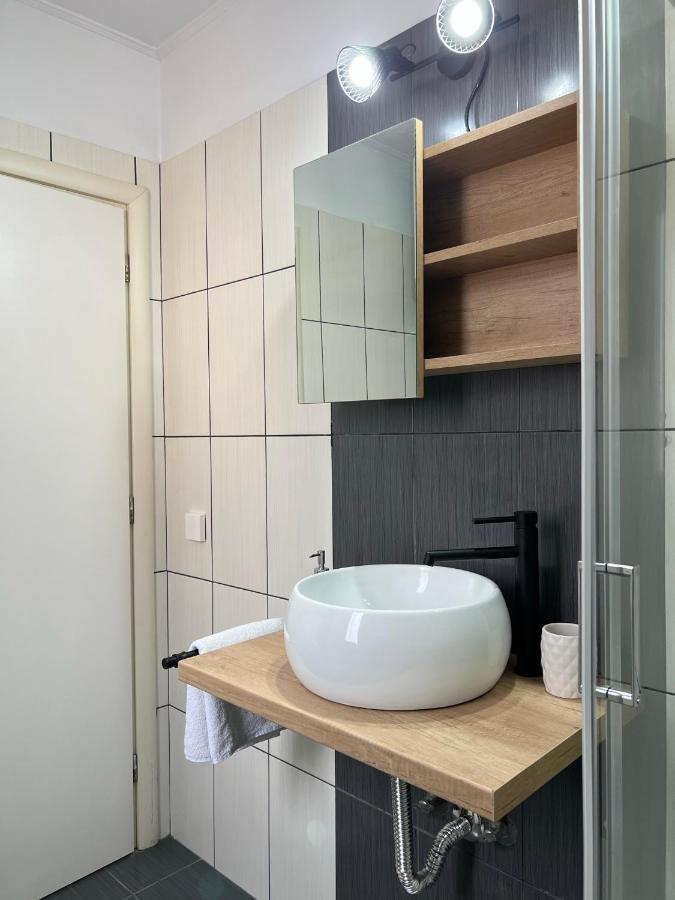Vasiliki Apartments นาฟปาคตอส ภายนอก รูปภาพ