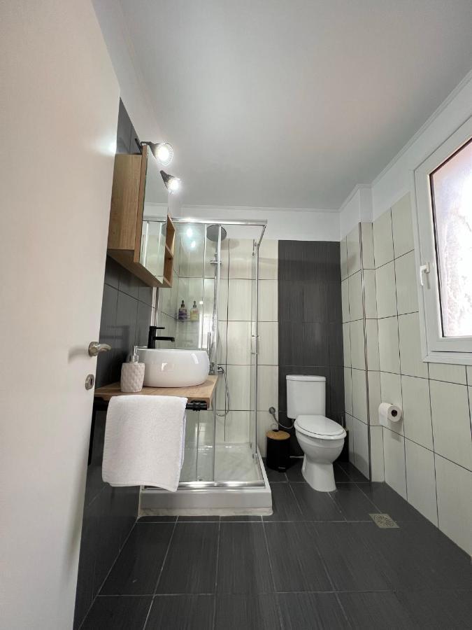 Vasiliki Apartments นาฟปาคตอส ภายนอก รูปภาพ