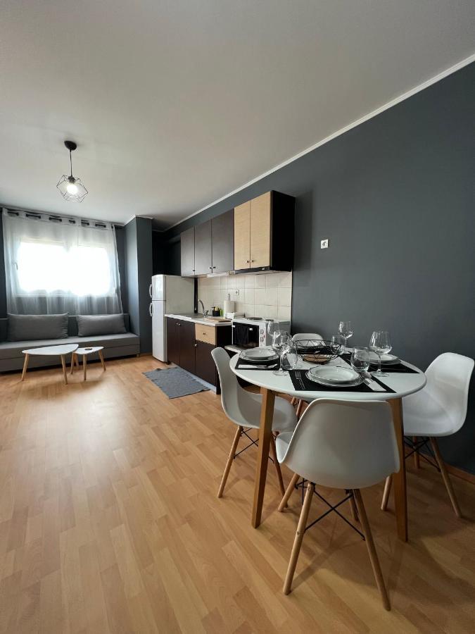Vasiliki Apartments นาฟปาคตอส ภายนอก รูปภาพ
